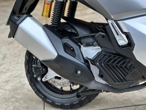 HONDA ADV 160 , Foto 3