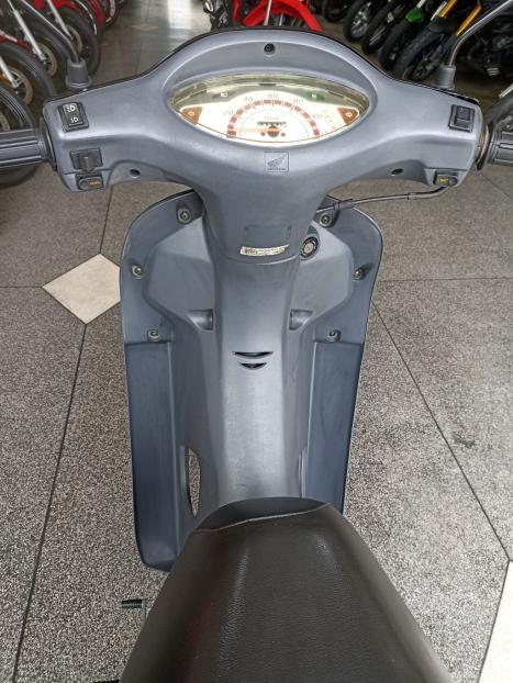 HONDA Biz 100 ES, Foto 6