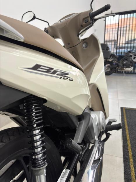 HONDA Biz 125 +, Foto 3