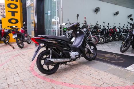 HONDA Biz 125 ES, Foto 4