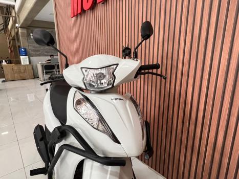 HONDA Biz 125 ES, Foto 10