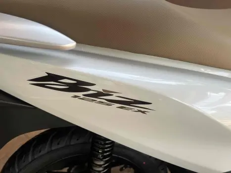 HONDA Biz 125 EX, Foto 12