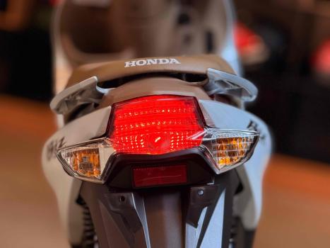HONDA Biz 125 EX, Foto 5