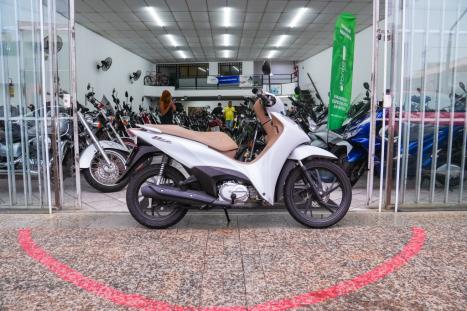 HONDA Biz 125 EX, Foto 2