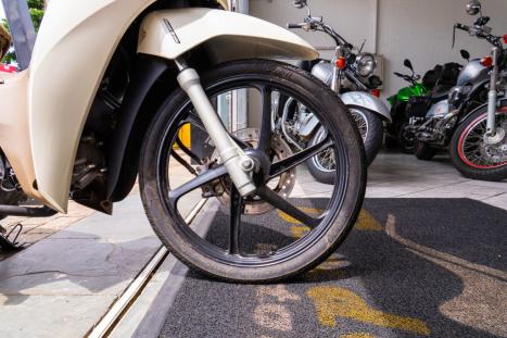 HONDA Biz 125 EX, Foto 5