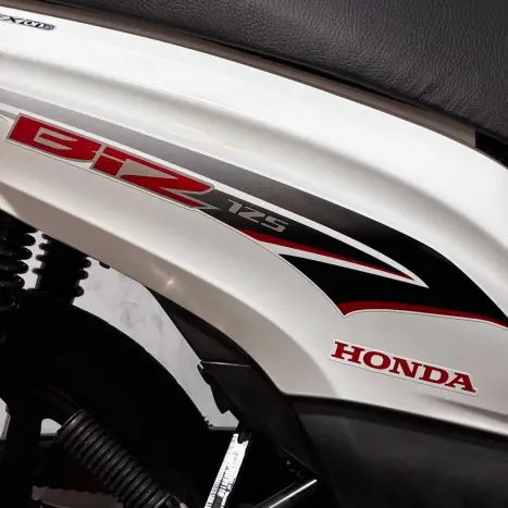 HONDA Biz 125 EX, Foto 4