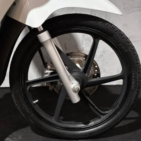 HONDA Biz 125 EX, Foto 6