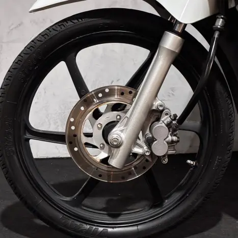 HONDA Biz 125 EX, Foto 13