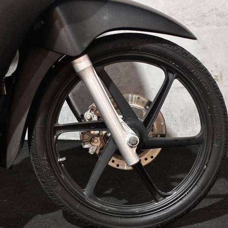 HONDA Biz 125 EX, Foto 8