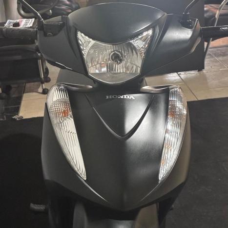 HONDA Biz 125 EX, Foto 9
