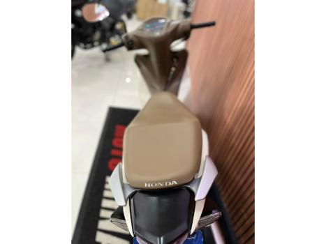 HONDA Biz 125 EX, Foto 6