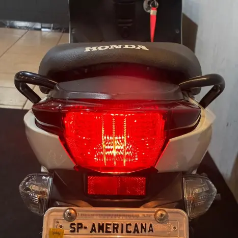 HONDA Biz 125 EX, Foto 9