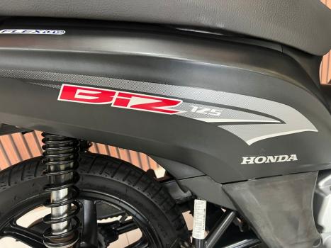 HONDA Biz 125 EX, Foto 6