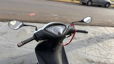 HONDA Biz 125 EX, Foto 4