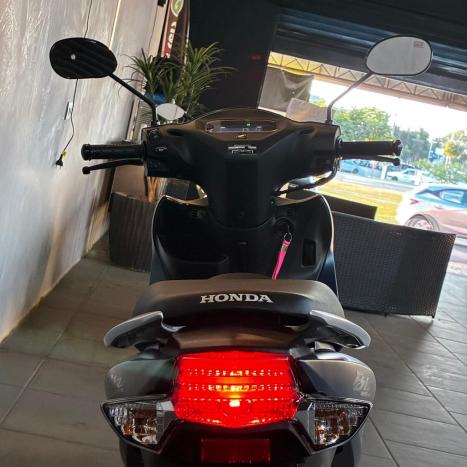 HONDA Biz 125 EX, Foto 2