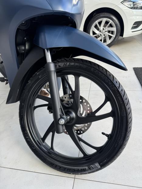 HONDA Biz 125 EX, Foto 10