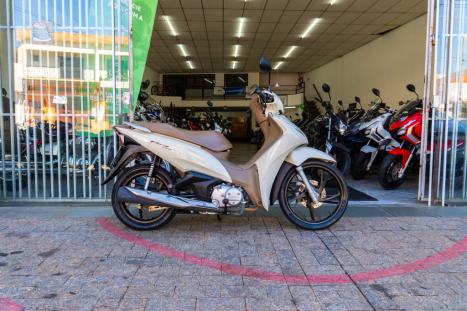 HONDA Biz 125 EX, Foto 2