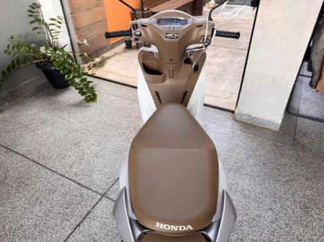 HONDA Biz 125 EX, Foto 14