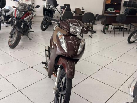 HONDA Biz 125 EX, Foto 4