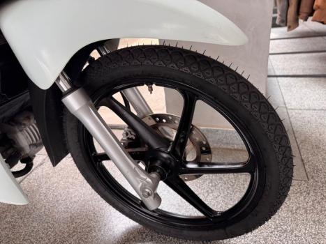 HONDA Biz 125 EX, Foto 4