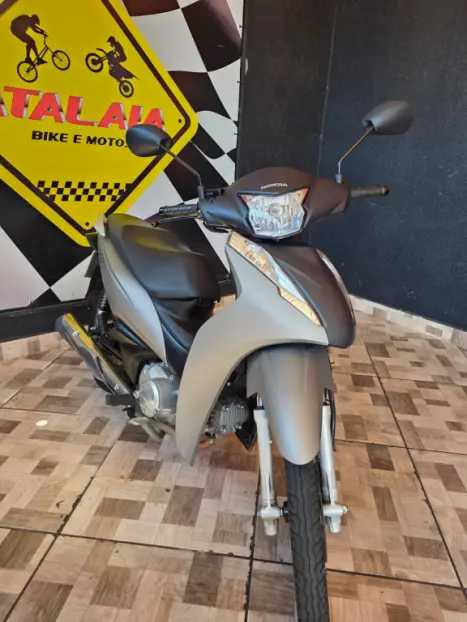 HONDA Biz 125 EX, Foto 2