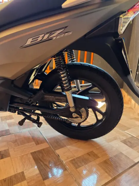 HONDA Biz 125 EX, Foto 5