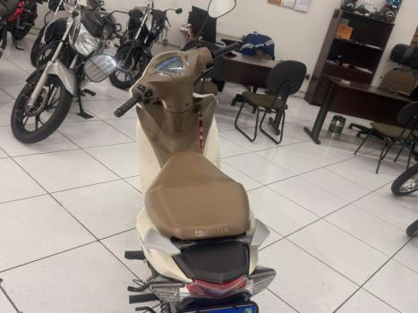 HONDA Biz 125 EX, Foto 3