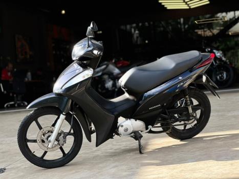 HONDA Biz 125 EX, Foto 2