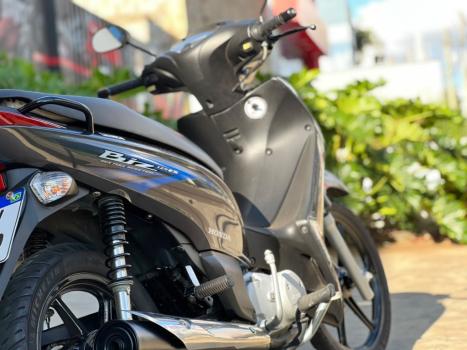 HONDA Biz 125 EX, Foto 4