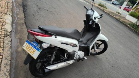 HONDA Biz 125 EX, Foto 7