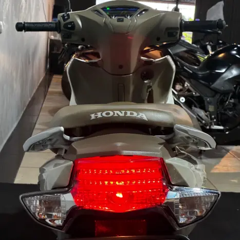 HONDA Biz 125 FLEX, Foto 2