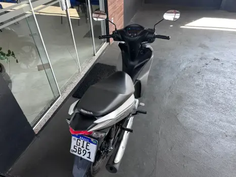 HONDA Biz 125 FLEX, Foto 4