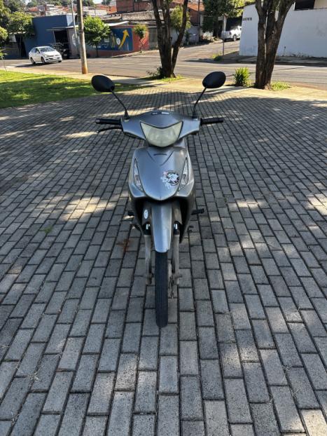 HONDA Biz 125 KS, Foto 3