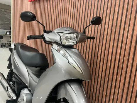HONDA Biz 125 KS, Foto 13