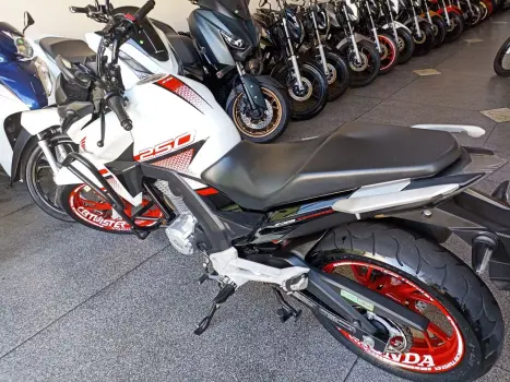 HONDA CB 250 F Twister FLEXONE, Foto 10 HONDA CB 250 F Twister FLEXONE, Foto 10