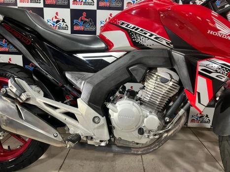 HONDA CB 250 F Twister , Foto 13