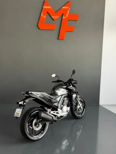 HONDA CB 250 F Twister FLEXONE, Foto 3 HONDA CB 250 F Twister FLEXONE, Foto 3