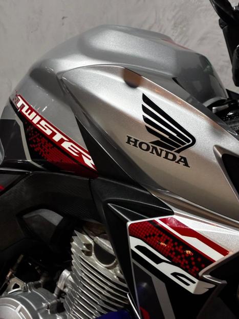 HONDA CB 250 F Twister , Foto 5