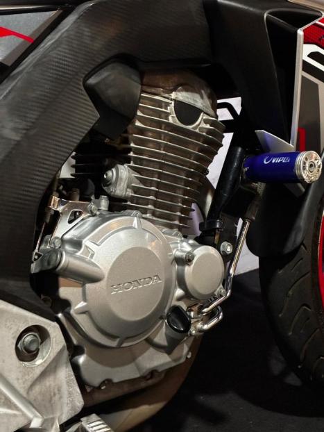 HONDA CB 250 F Twister , Foto 6