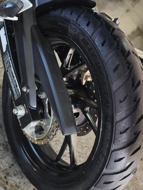 HONDA CB 250 F Twister , Foto 2