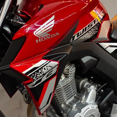 HONDA CB 250 F Twister , Foto 13
