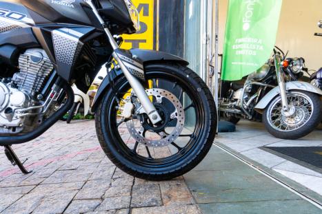 HONDA CB 250 F Twister , Foto 5