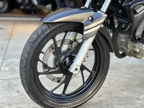 HONDA CB 250 F Twister FLEXONE, Foto 4