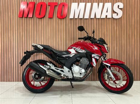 HONDA CB 250 F Twister , Foto 3