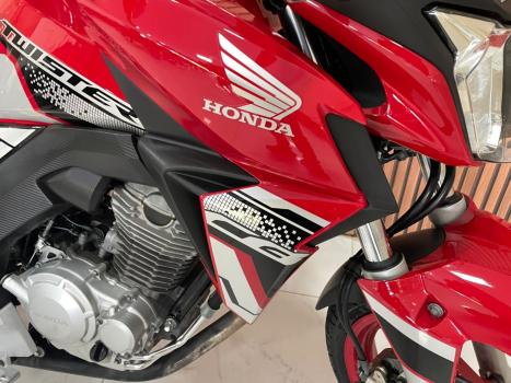 HONDA CB 250 F Twister , Foto 9