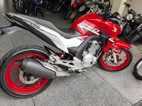 HONDA CB 250 F Twister FLEXONE, Foto 8