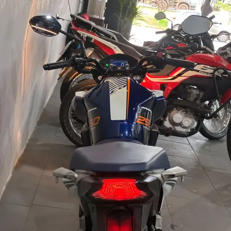 HONDA CB 250 F Twister , Foto 2