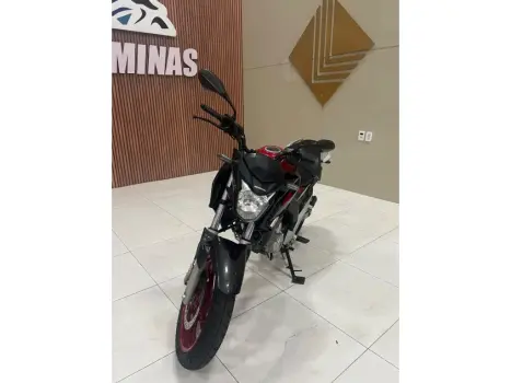 HONDA CB 250 F Twister , Foto 3