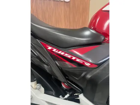 HONDA CB 250 F Twister , Foto 13