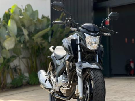 HONDA CB 250 F Twister FLEXONE, Foto 3
